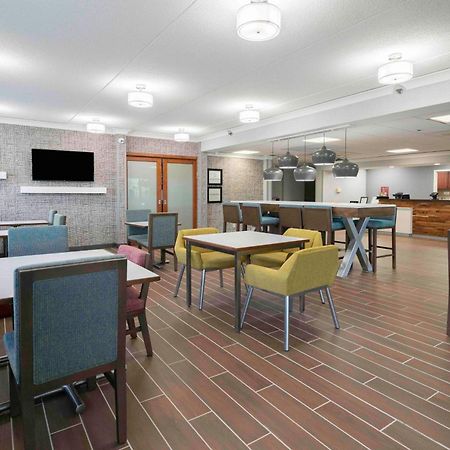 Hampton Inn St. Louis - Westport Maryland Heights Eksteriør billede