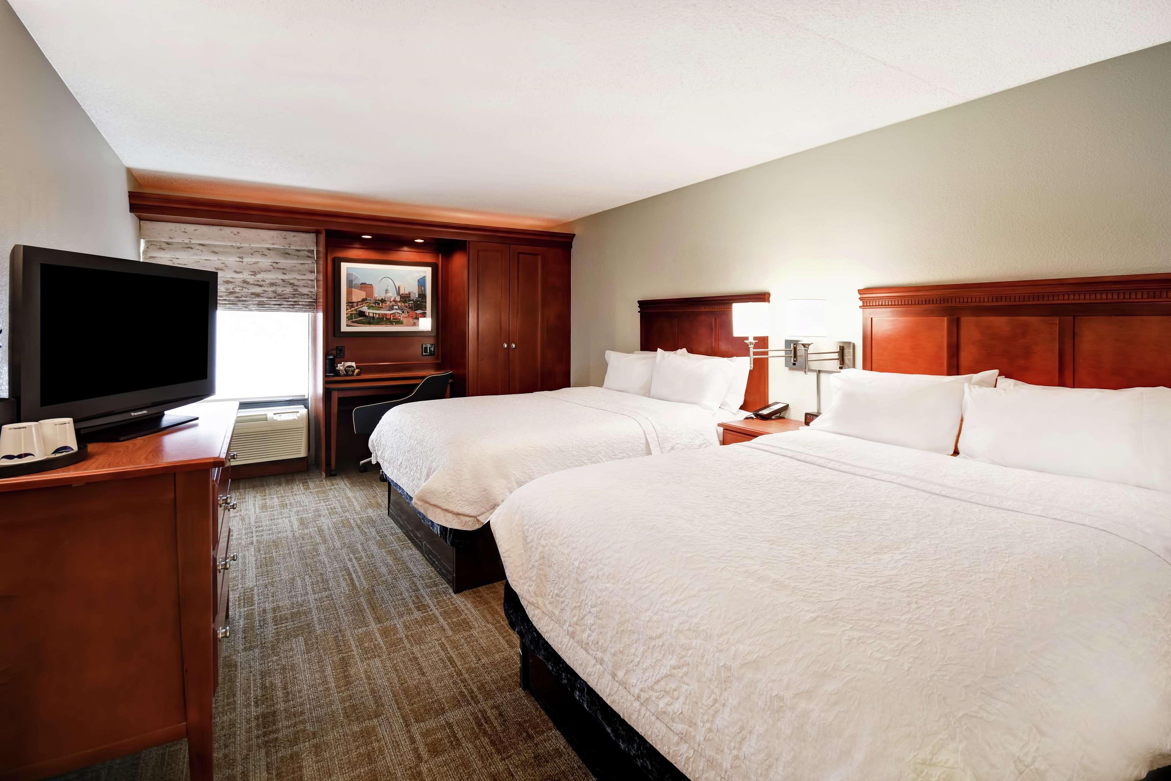Hampton Inn St. Louis - Westport Maryland Heights Eksteriør billede